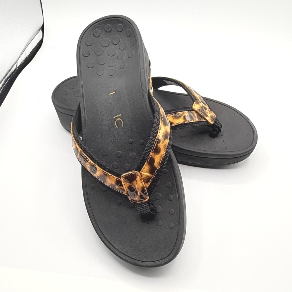 Vionic Leopard Print Orthotic Flip Flop Sandals Women 7 Black Gold Good Comfort